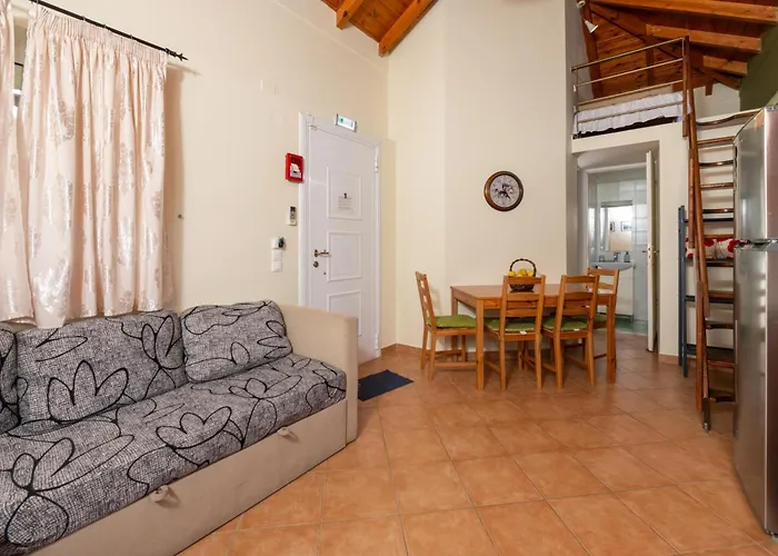 Spedion Villa - Near To Sea Villas With Heated Swimming Pool Ferienhaus *