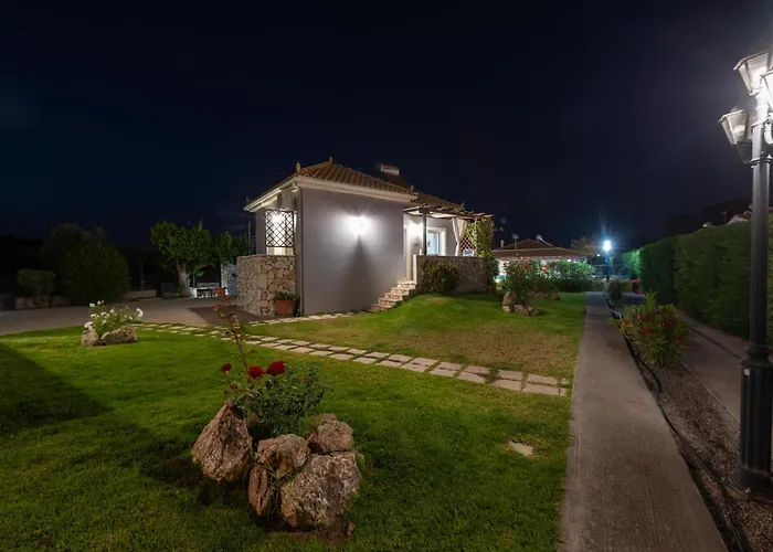 Spedion Villa - Near To Sea Villas With Heated Swimming Pool