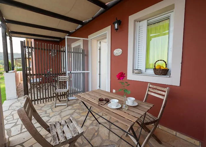 Spedion Villa - Near To Sea Villas With Heated Swimming Pool * Gythio