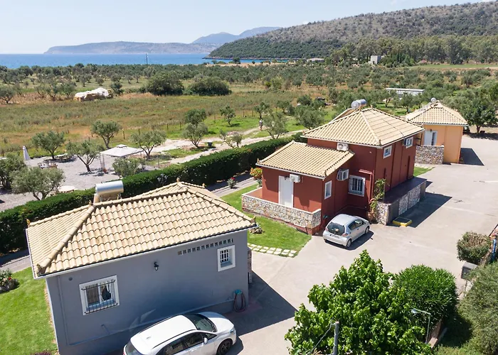 Ferienhaus Spedion Villa - Near To Sea Villas With Heated Swimming Pool Gythio