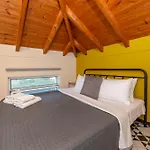 Сasa de vacaciones Spedion - Near To Sea With Heated Swimming Pool Githio