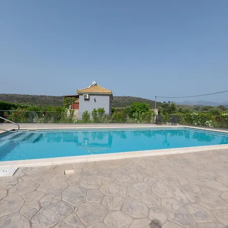 Spedion - Near To Sea With Heated Swimming Pool