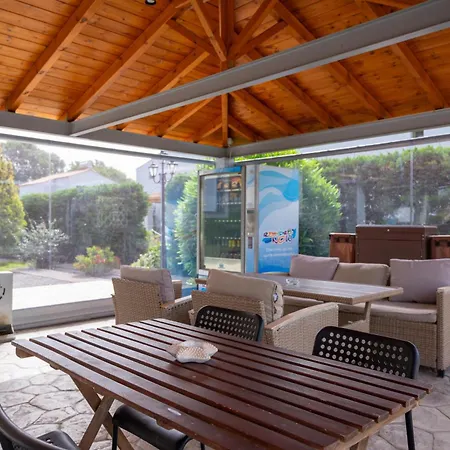 度假居 Spedion - Near To Sea With Swimming Pool *