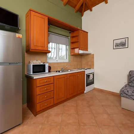 Spedion - Near To Sea With Heated Swimming Pool