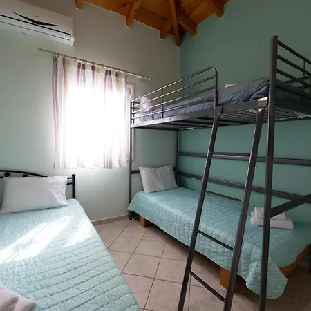 Spedion - Near To Sea With Heated Swimming Pool *