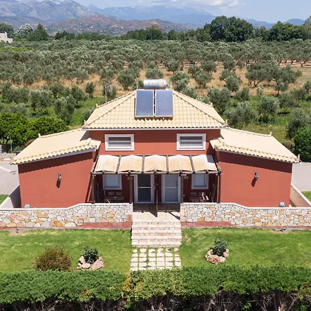 Spedion Villa - Near To Sea Villas With Heated Swimming Pool Gythio
