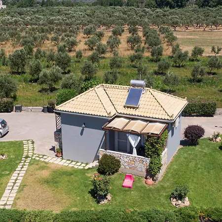 Vakantiehuis Spedion - Near To Sea With Heated Swimming Pool Gythio