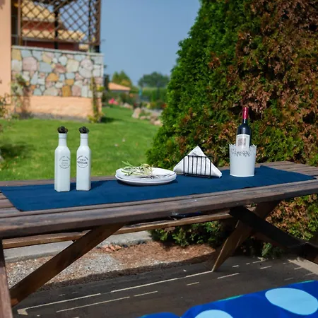 Spedion - Near To Sea With Heated Swimming Pool Hébergement de vacances Gythio