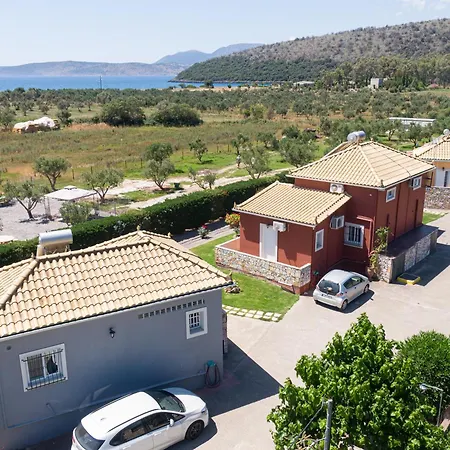 Hébergement de vacances Spedion - Near To Sea With Heated Swimming Pool Gythio