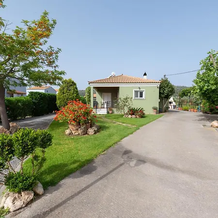 Spedion - Near To Sea With Heated Swimming Pool Hébergement de vacances Gythio