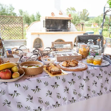 Hébergement de vacances Spedion - Near To Sea With Heated Swimming Pool