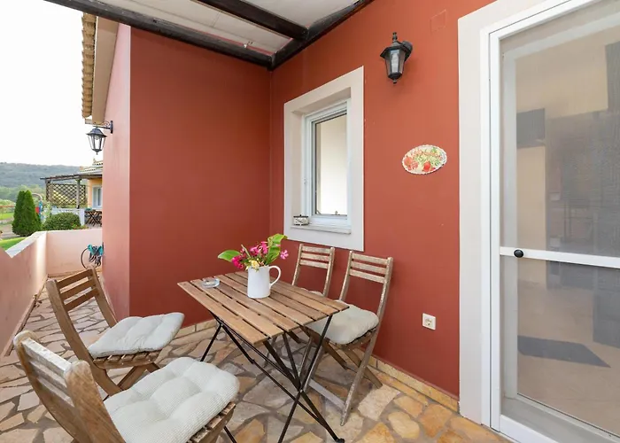 Spedion - Near To Sea With Heated Swimming Pool