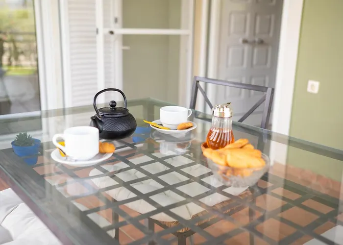 Hébergement de vacances Spedion - Near To Sea With Heated Swimming Pool *