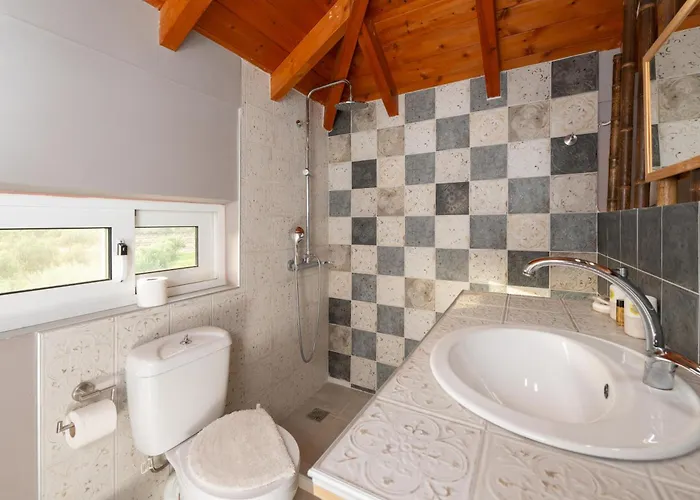 Spedion - Near To Sea With Heated Swimming Pool *