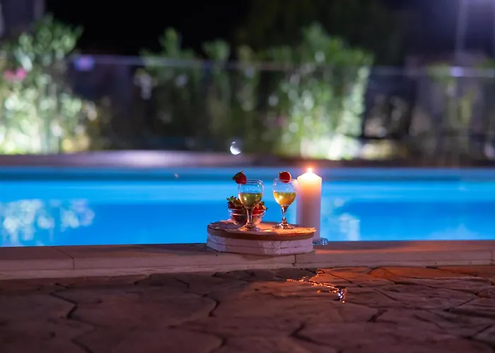 Spedion - Near To Sea With Heated Swimming Pool