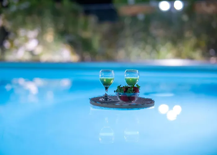 Vakantiehuis Spedion - Near To Sea With Heated Swimming Pool *
