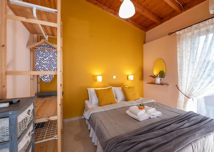 Spedion - Near To Sea With Heated Swimming Pool *