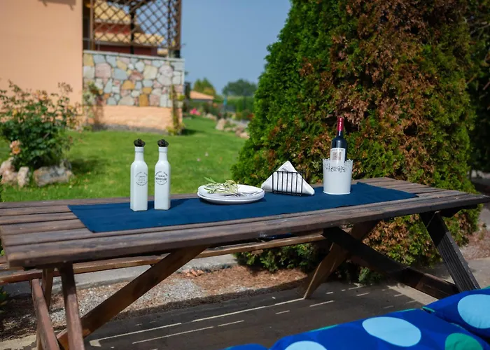 Spedion - Near To Sea With Heated Swimming Pool Vakantiehuis Gythio