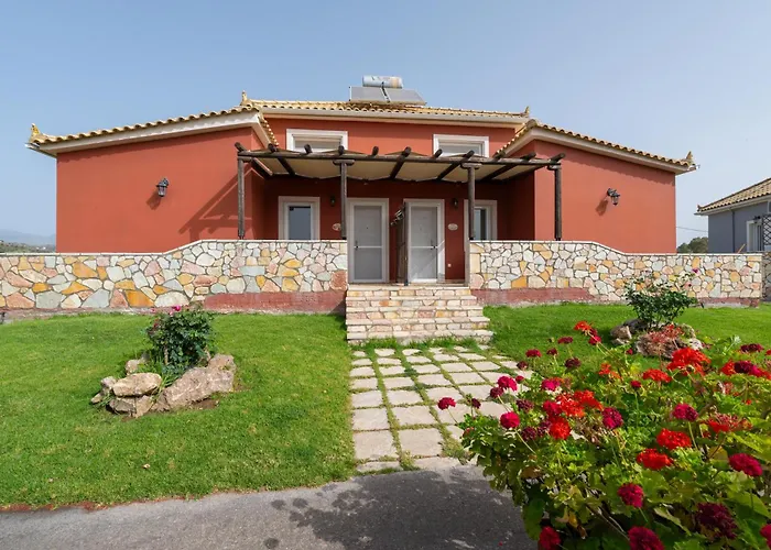 Spedion - Near To Sea With Heated Swimming Pool Gythio